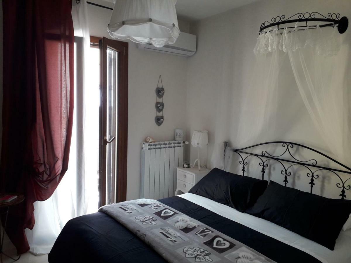 Hotel Via Roma 224 à Polignano a Mare Extérieur photo